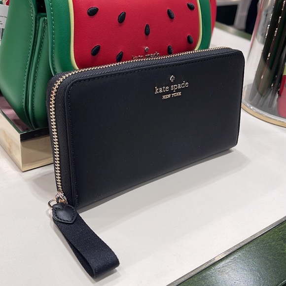Kate Spade Chelsea Nylon Large Continental Wallet
Color: Black 
NWT - Picture 2 of 16